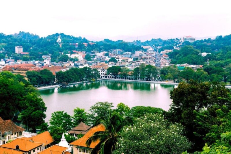 Sri Lanka Hill Country Train Trip, Kandy, Nuwara Eliya 2-Day - Scenic Train Journey