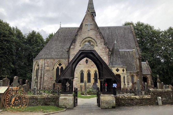 Stirling Castle and Loch Lomond Full-Day Private Tour in a Premium Minivan - Pricing and Accessibility