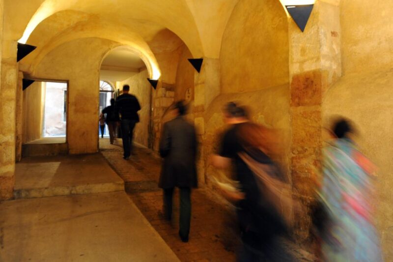 Storytelling Tour of Vieux-Lyon - Audience Suitability