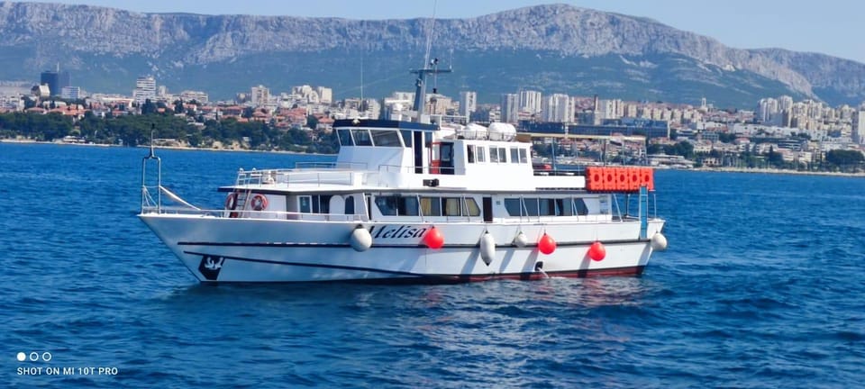 SUNSET DOLPHIN WATCHING BOAT TOUR - Meeting Point