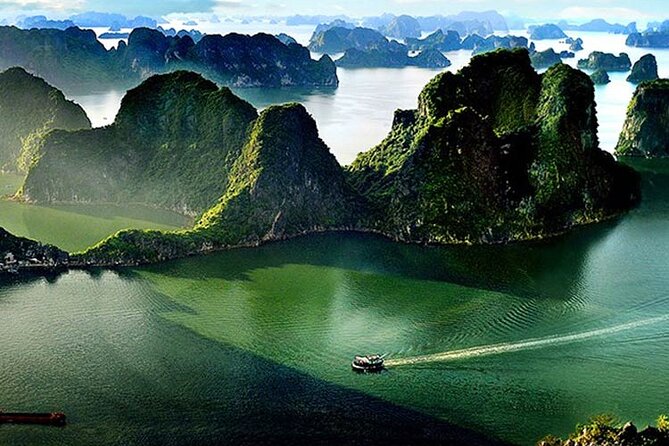 Swan Cruise Halong Bay 2Days 1Night on 4 Star Cruise - Dining Experience