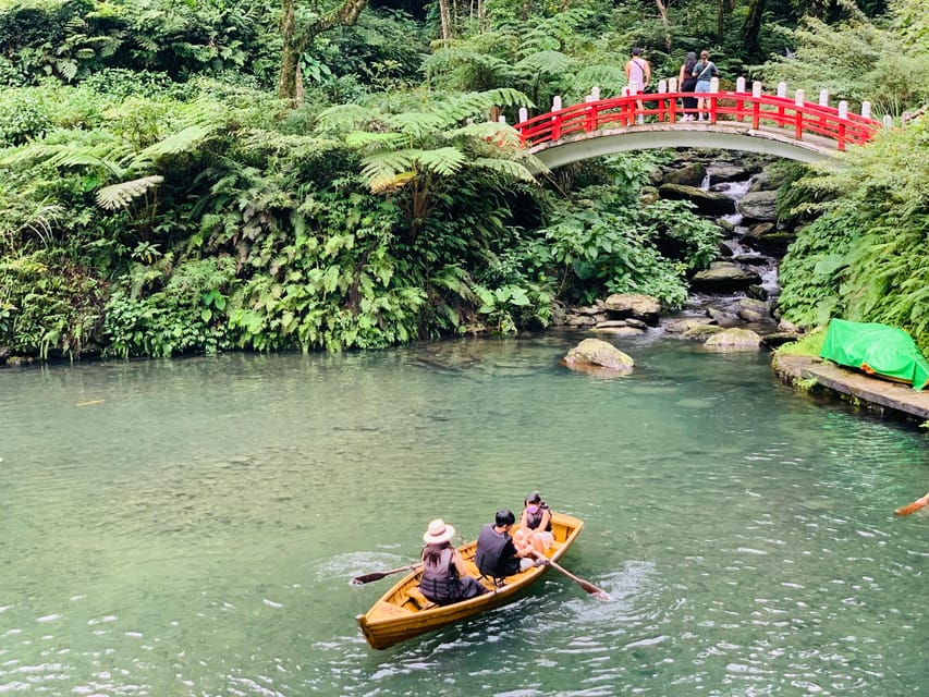 Taipei: Private Day Tour in Wulai With Benz Vito - Important Information