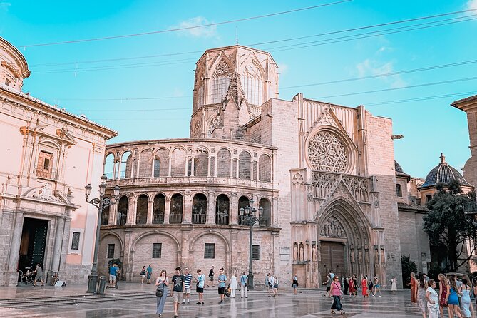 The Essentials of Valencia in a Guided Tour - Highlights Explored
