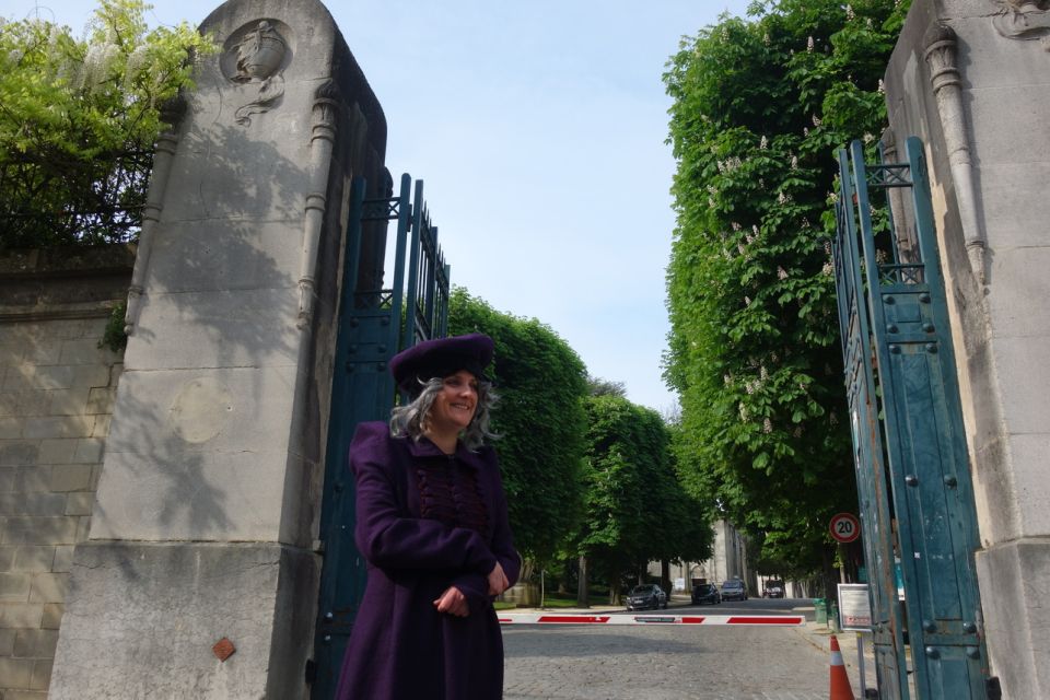 The Père Lachaise Cemetery Guided by the Great Sibylle - Key Locations and Personalities