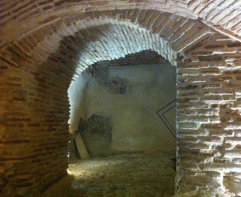 Toledo: Ancient Underground City Tour in Spanish - Discovering Toledos History