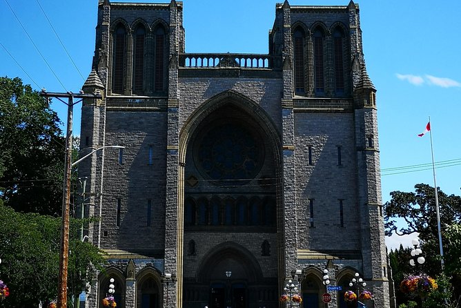 Victoria City and Butchart Gardens Private Half-Day Tour - Historic Victoria and Butchart Gardens