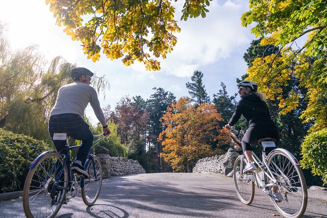 Victoria City Bike Tour & the Coastal Shoreside Ride | 3-Hour - Safety and Requirements