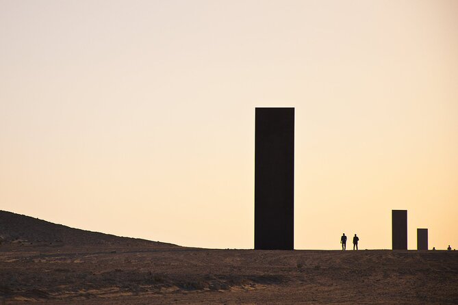 West Of Qatar, Mushroom Rocks, Camel Racing Track, Richard Serra - Transportation and Pickup Details