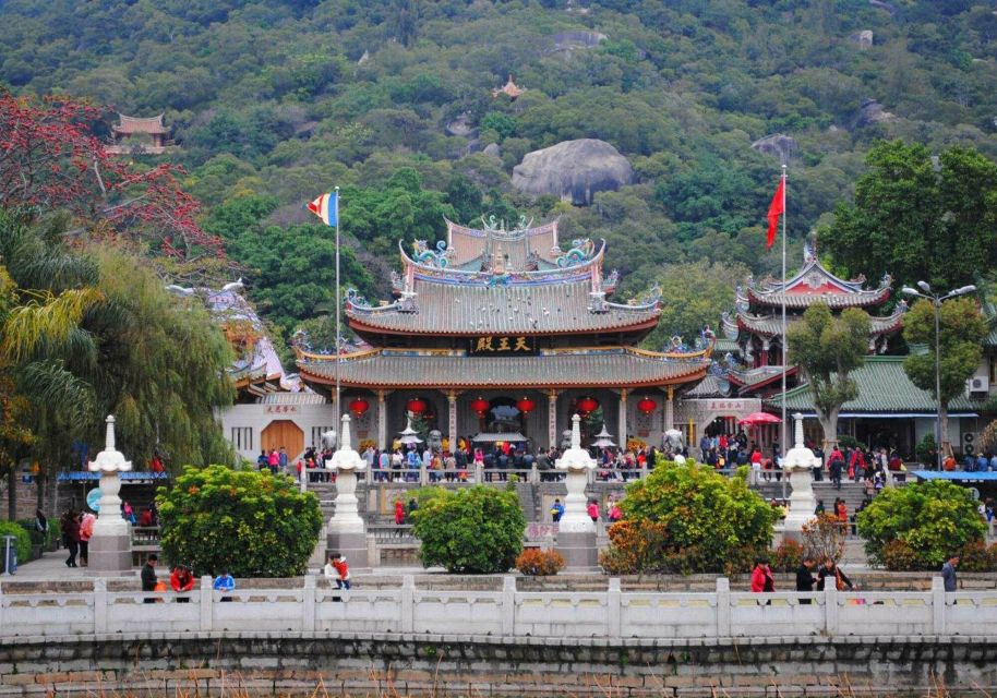 Xiamen Highlights Sightseeing Tour - South Putuo Temple