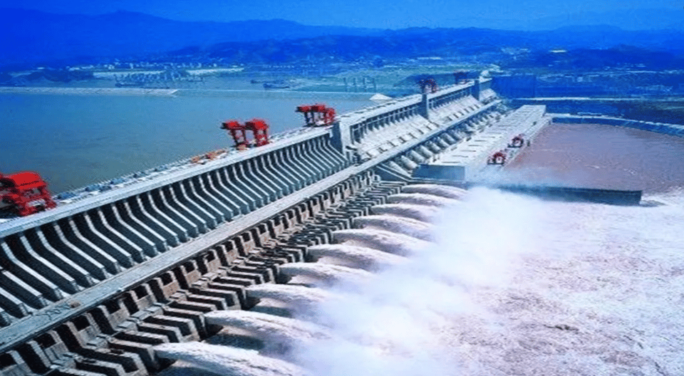 Yichang Higlights Tour Three Gorge Dam& Chexi Day Tour - Visiting the Three Gorges Dam