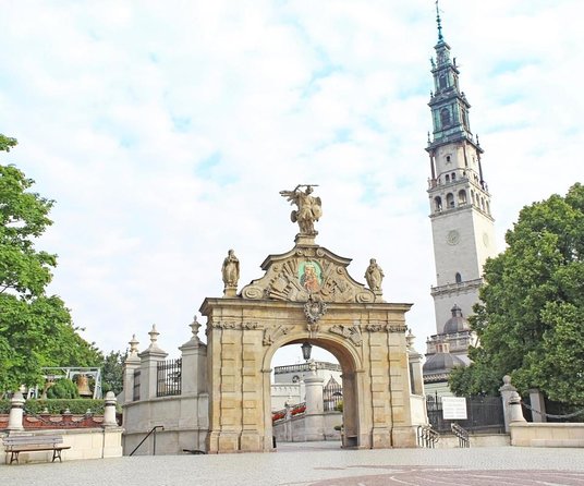 6 Day Private Tour in Poland With Hotels - Good To Know