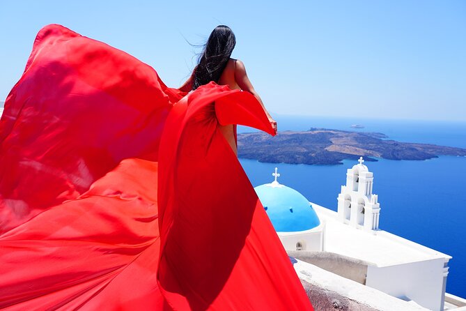 1-Hour Flying Dress Photoshoot - Iconic Santorini Locations