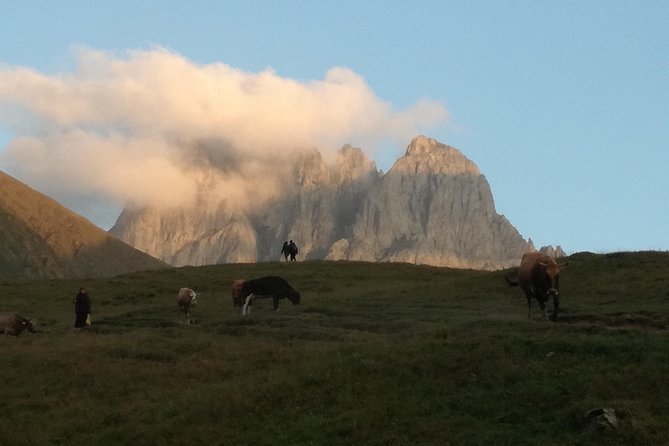 3-Day Hiking Group Tour in Kazbegi - Physical Fitness and Accessibility Considerations