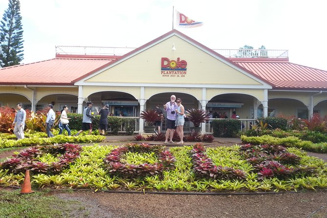 6-Hour Private Customized Luxury Convertible Tour of Oahus North Shore - Local Delicacies and Cuisine