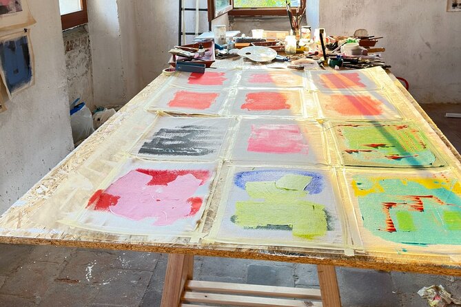 Abstract Painting at the Artist Home ( With a View (!) - Accommodating Needs