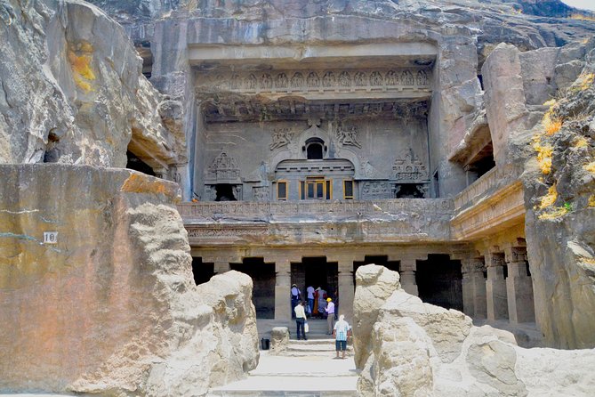 Ajanta & Ellora Caves, Aurangabad and Lonar Meteor Lake, 6 Days From Mumbai - Wine Tasting in Nashik