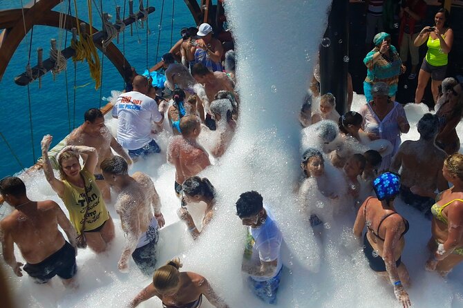 Alanya Pirate Boat Tour With Lunch, Soft Drinks & Transfer - Boat Tour Experience