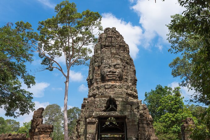 Angkor Wat Small Group Tour Inclusive Lunch - Dietary Options Available