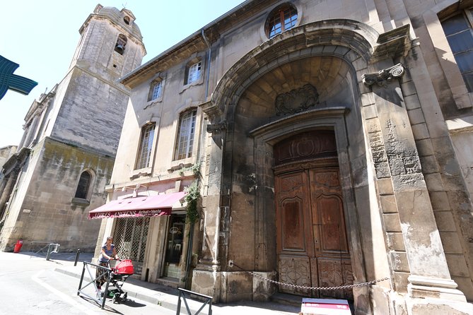 Arles Half-Day Private Walking Tour, History, Culture & Van Gogh - Meeting Point and Pickup