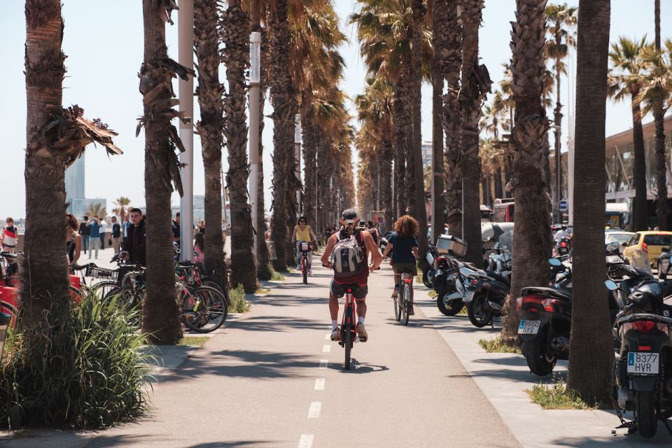 Barcelona: 3-Hour Bike Tour With a Local Guide - Child Seat