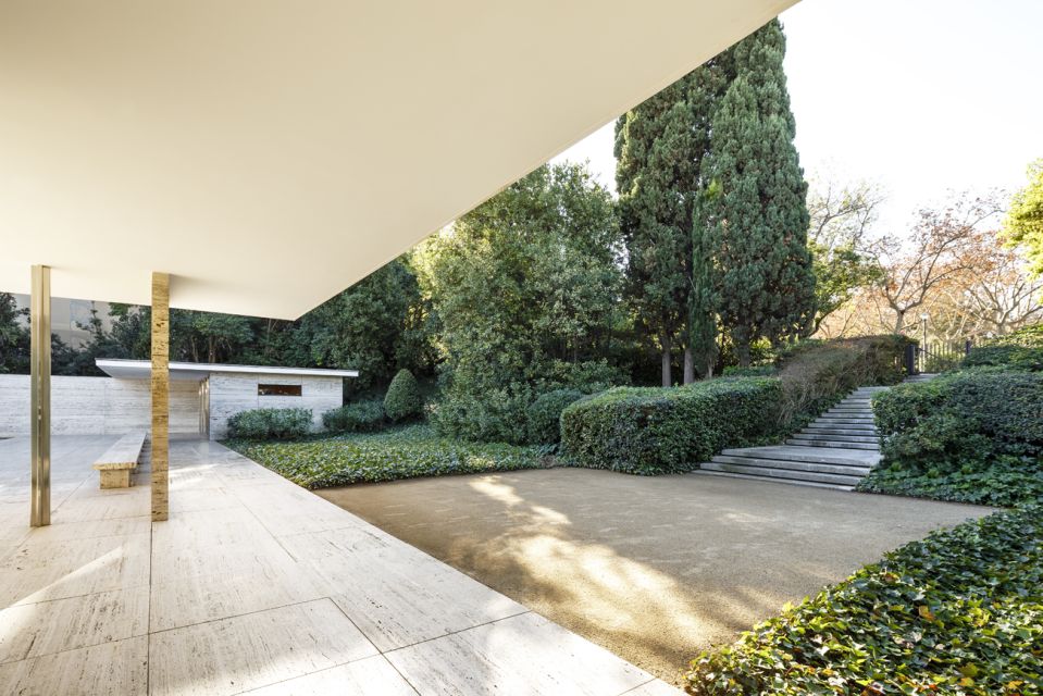 Barcelona: Mies Van Der Rohe Pavilion Ticket and Audio Guide - Discover the Pavilions History