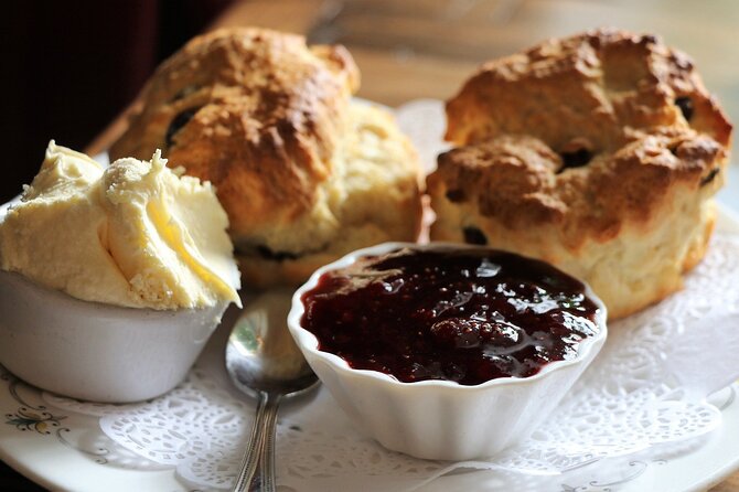 Baroness Bolsovers Town Tour With Afternoon Tea - Customer Reviews and Ratings