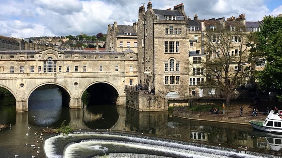 Bath: Walking Tour of Bath and Guided Tour of Bath Abbey - Additional Insights and Knowledge