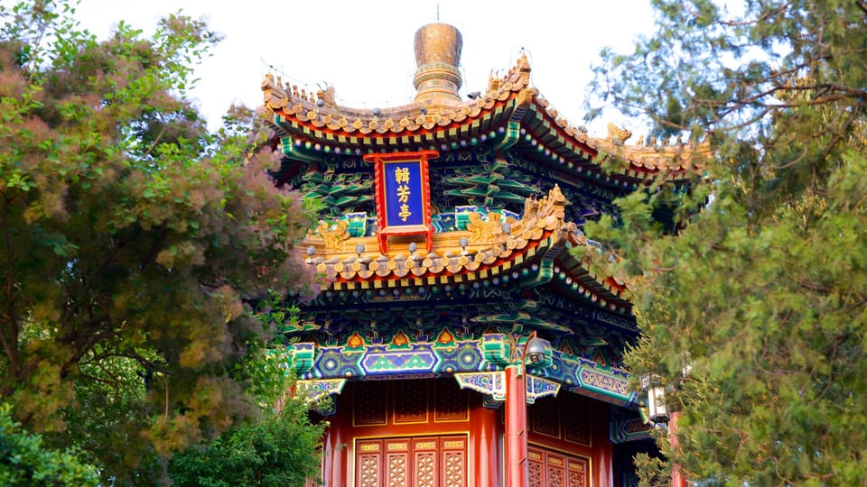 Beijing: 2 Hour Jingshan & Beihai Park Private Walking Tour - Frequently Asked Questions