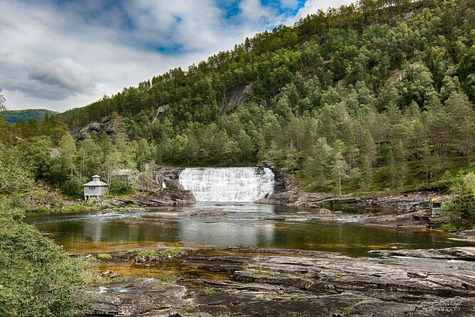 Bergen Golden Circle Fjortour by Minibus - Knowledgeable Guides
