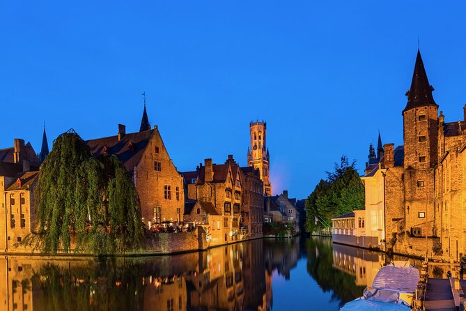 Bruges Small-Group Full-Day Trip by Minivan From Paris - Group Size