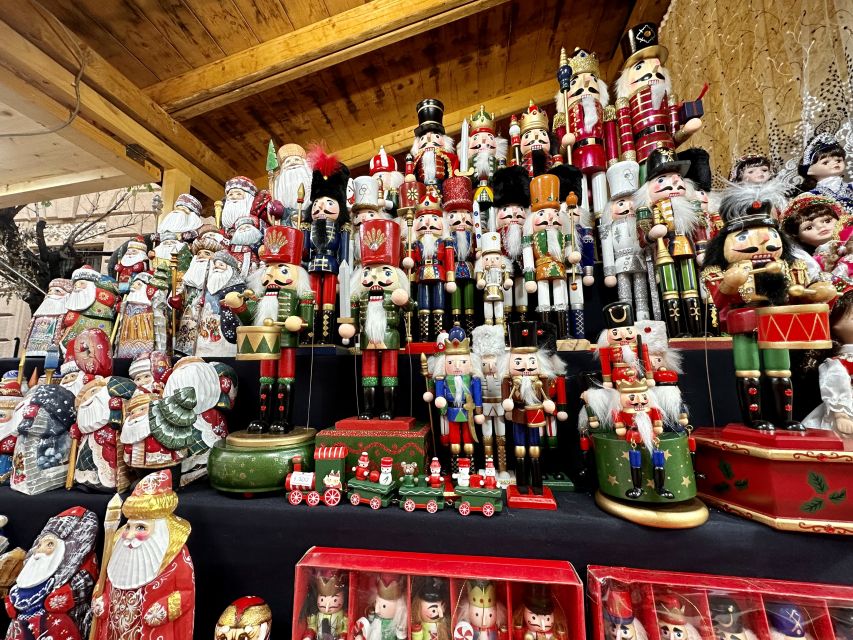 Budapest: Christmas Market Guided Walking Tour With Tastings - Unique Christmas Traditions