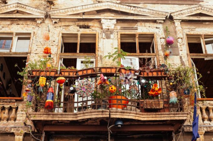 Budapest: Private Food Tour – 10 Tastings With Locals - Important Participant Tips