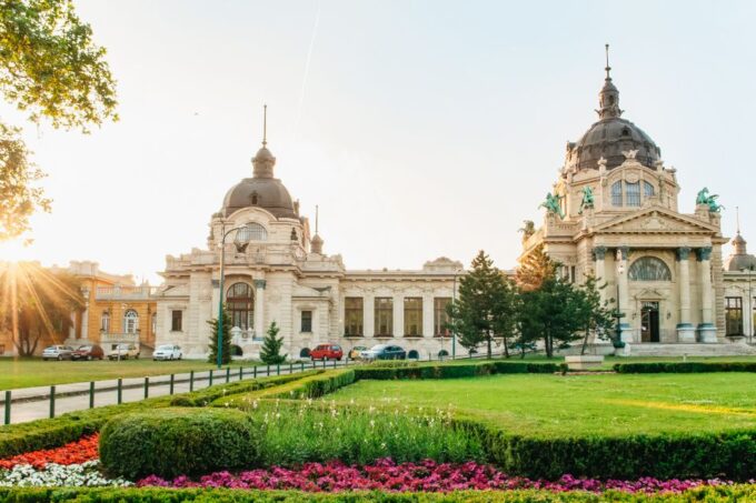 Budapest: Széchenyi Spa Full Day With Optional Tasting - Booking Process