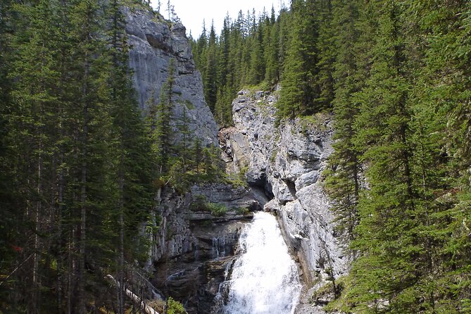 Canadian Rockies Hiking Adventure in Kananaskis Provincial Park - Guided Snowshoe Hike