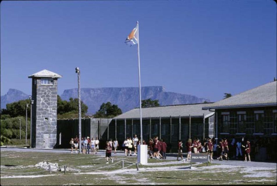 Cape Town City Highlights Tour:Robben Island, Table Mountain - Frequently Asked Questions