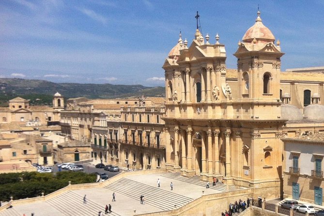 Catania TREASURES of the EAST 4 Days Private Minitour With Guide Driver - Visiting the Winery