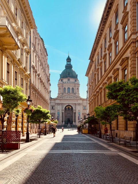 Classic Budapest City Sightseeing Tour Russian Jeep - Customer Ratings