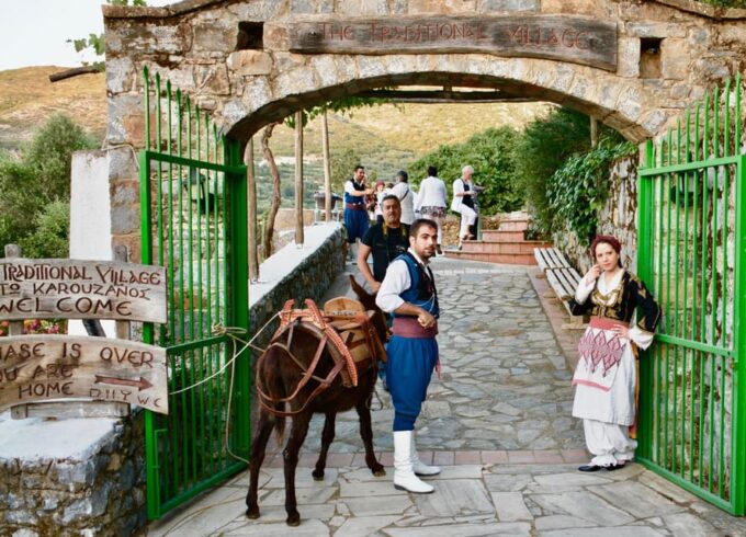 Crete: Traditional Cretan Night: Live Show and Dinner - Availability and Flexibility