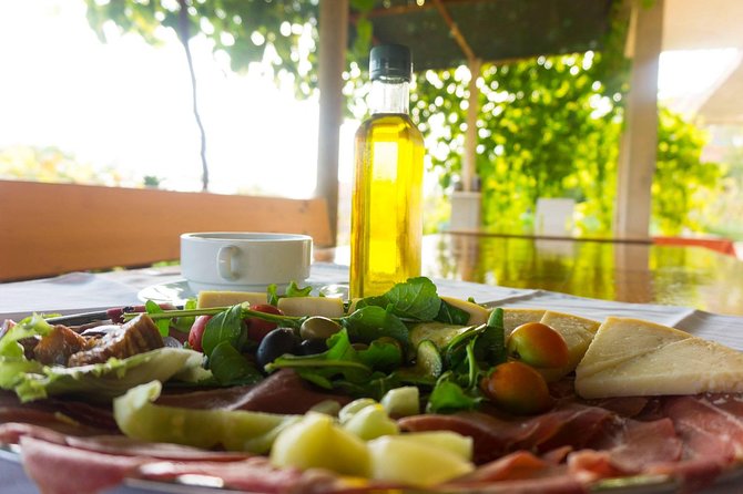 Dalmatian Flavors:Farm to Table Food Experience & Oyster Picking & Wine Tasting - Savoring the Flavors of Mussels