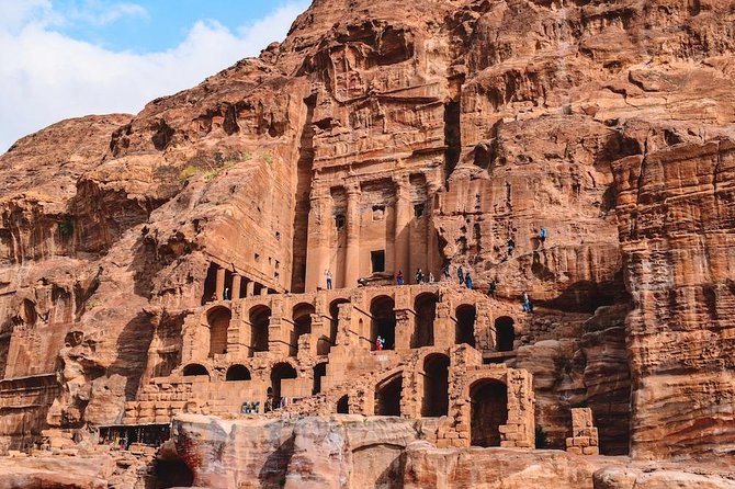 Day Tour To Petra From Dead Sea or Queen Alia Airport - Independent Exploration Opportunities