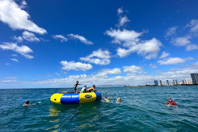 Deluxe Snorkel and Wildlife Cruise in Waikiki - Crew Attentiveness and Flexibility