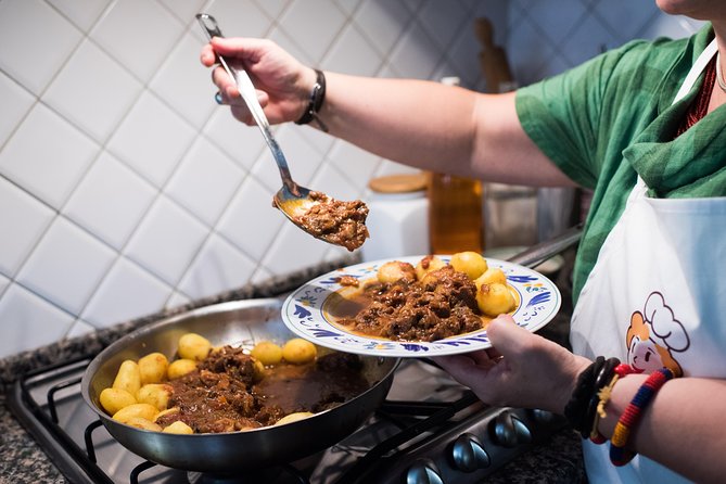 Dining & Cooking Demo at Locals Home in Montepulciano - Chefs Specialties