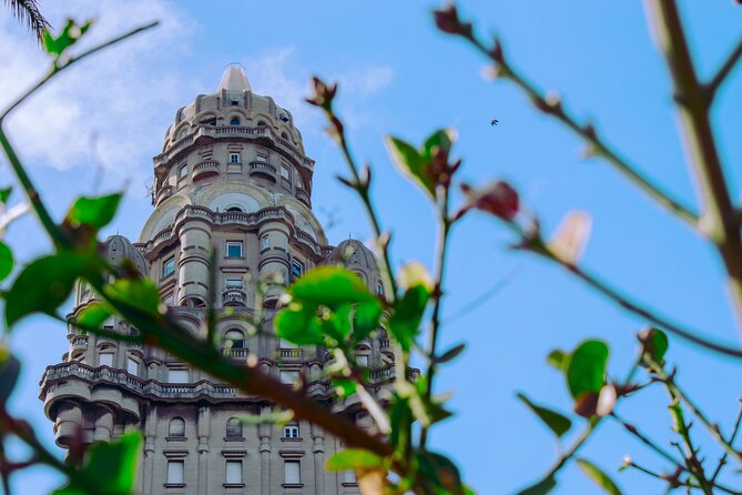 Discover the Best of Montevideo With a Local Expert! - Dive Into Montevideos Climate-Controlled Comfort