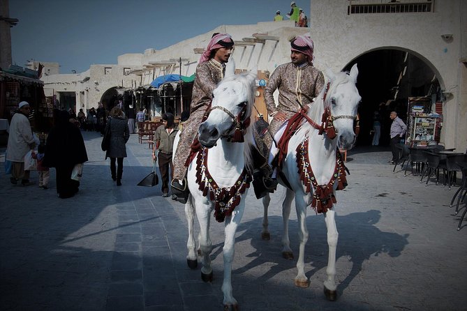 Doha: Iconic Sights, Culture & Museum of Islamic Art Tour - Discovering Souq Waqifs Charm