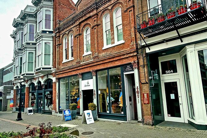 Downtown Victoria's Historical Heart: A Self-Guided Walking Tour - Exploring Indigenous Roots