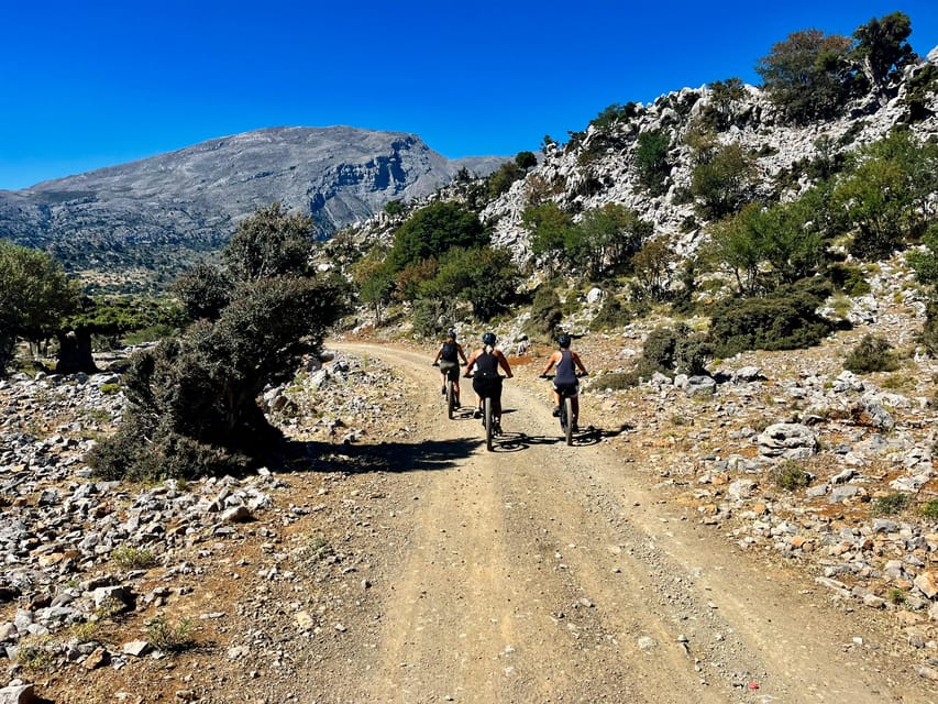 E-Bike Tour , Gorges and Traditional Villages. - Pickup and Meeting Details