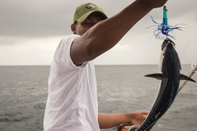 Fishing Tour in Cartagena - Seasoned Anglers and Beginners