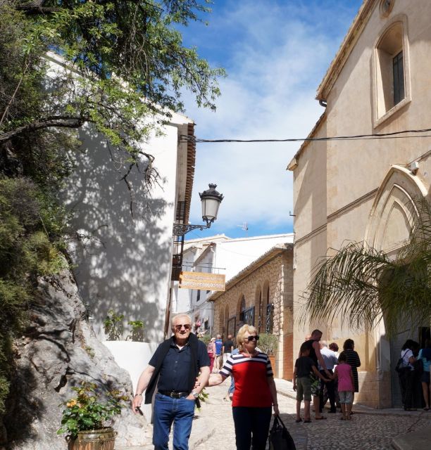 From Albir/Benidorm: Trip to Guadalest Village - Exploring Guadalest Village