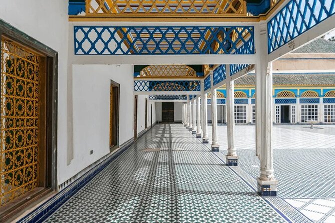 From Casablanca to Marrakech: A Day of History and Culture. - Tips for a Memorable Day