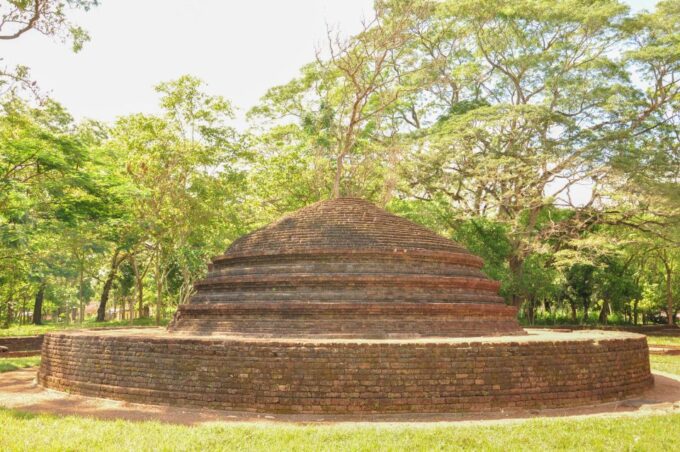 From Kandy: Panduwasnuwara & Yapahuwa Guided Tour - Pricing and Booking